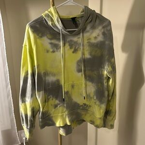Wild Fable grey and yellow tie-dye hooded sweatshirt. Size S.
